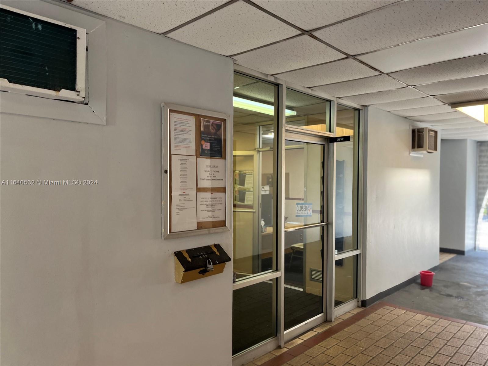 LAKE PARK CONDO NO 1 - BL - Residential
