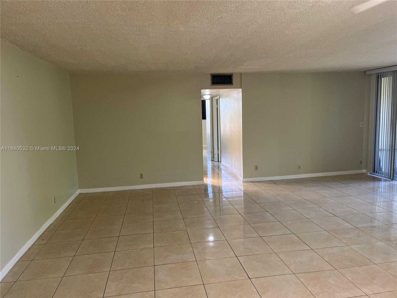LAKE PARK CONDO NO 1 - BL - Residential
