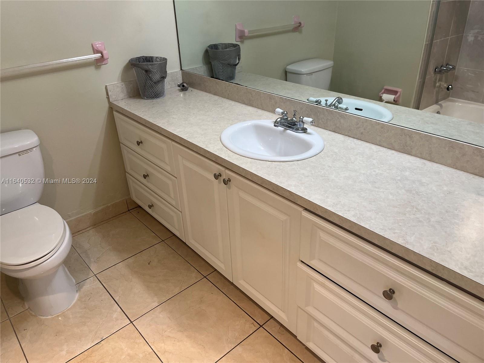 LAKE PARK CONDO NO 1 - BL - Residential