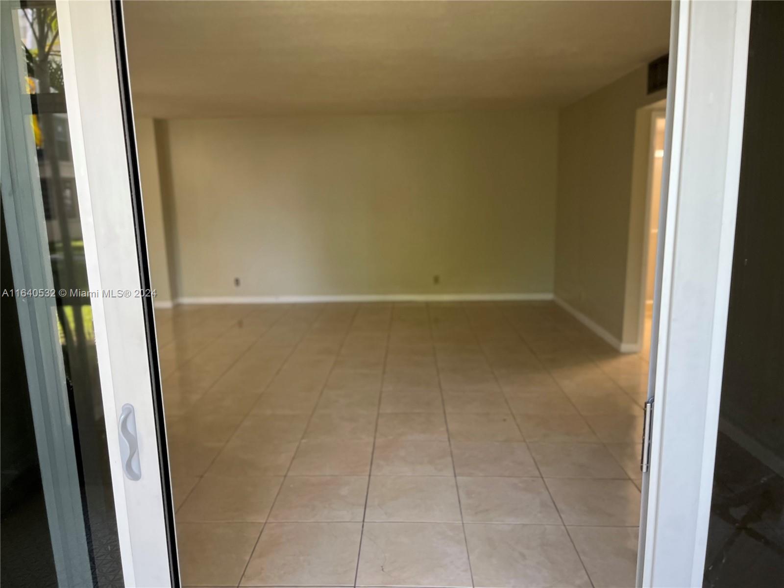 LAKE PARK CONDO NO 1 - BL - Residential