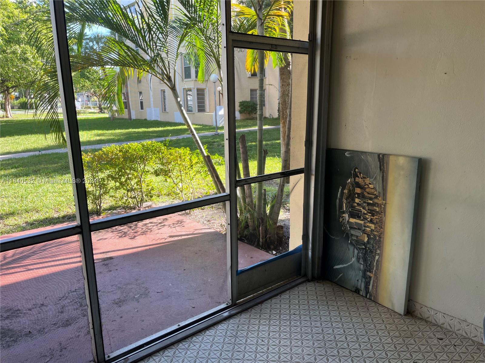 LAKE PARK CONDO NO 1 - BL - Residential
