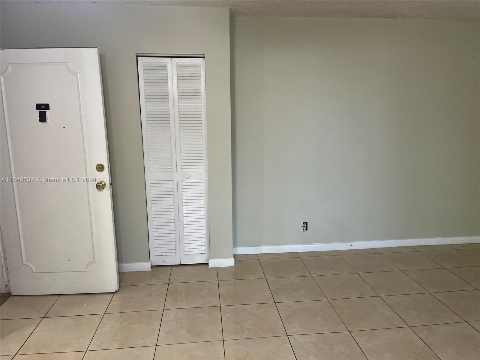LAKE PARK CONDO NO 1 - BL - Residential