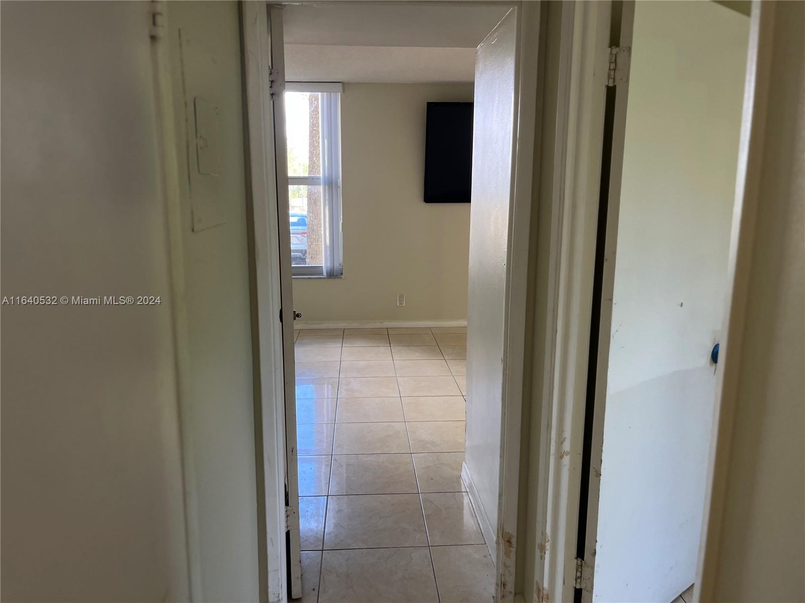 LAKE PARK CONDO NO 1 - BL - Residential
