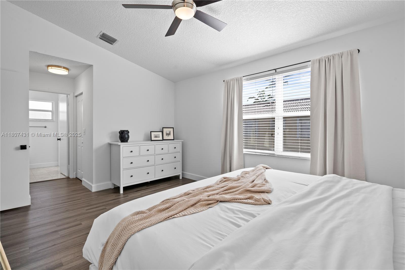 TOWNGATE - Residential