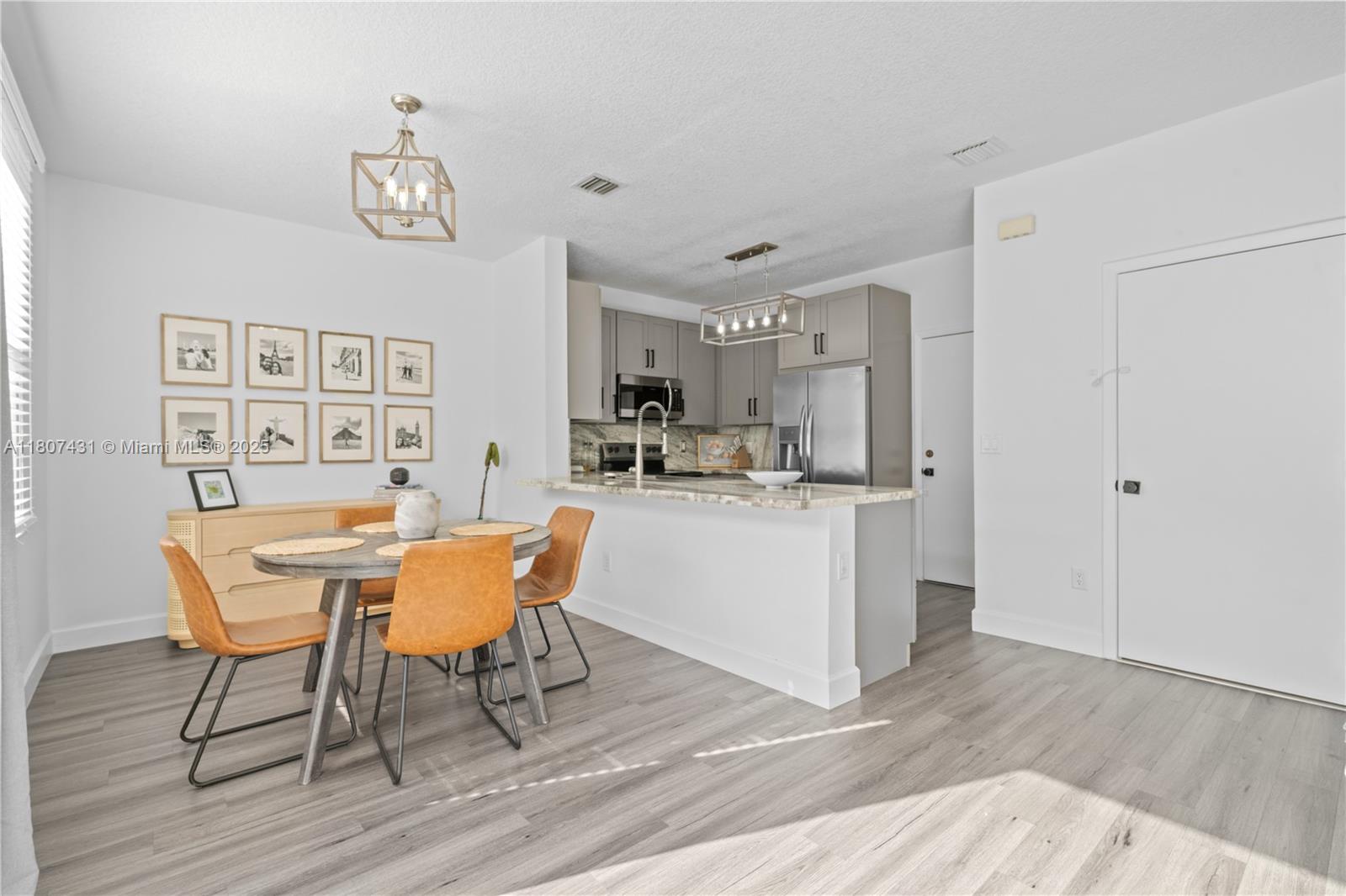 TOWNGATE - Residential
