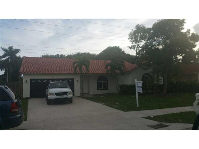 A 3/2 SINGLE FAMILY HOUSE WITH TWO CAR GARAGE AND TILE FLOOR AND A BEATIFULL CHICKEN AND GRANITE TOP WITH A GIG MASTER BATHROOM MUST SEE IT  ALL OFFERT MUST HAVE THE APPROVAL LETTER AND PROPERTY MUST CLOSE WIITH TERRA​​‌​​​​‌​‌​​​‌‌​​​‌‌‌​​‌​​‌‌​​​​ TITLE