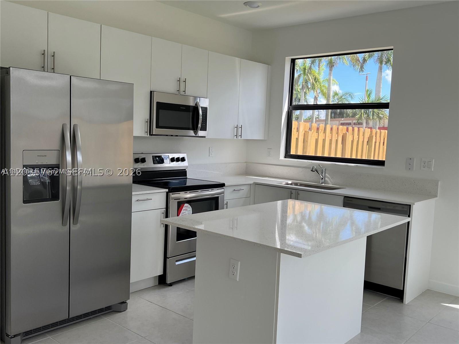 PINE VISTA - Residential Lease