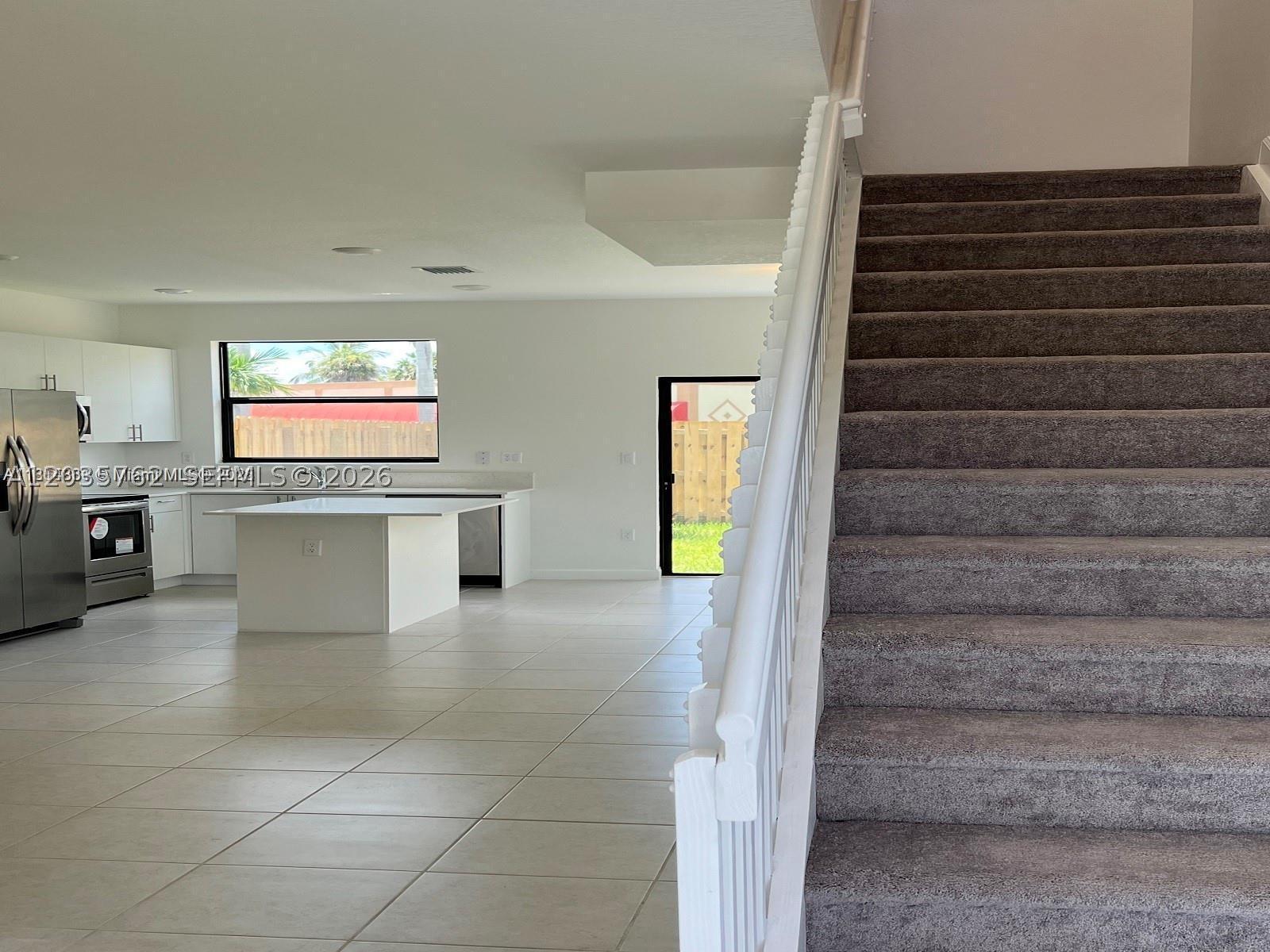 PINE VISTA - Residential Lease