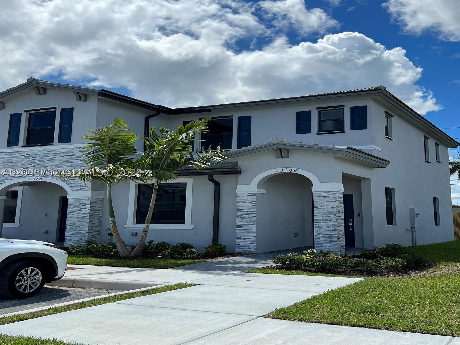 ***PINE VISTA*** Bandol model. Located on a corner, with a bright social area. SS appliances, quartz countertop, tile downstairs, 1 bedroom ground level, and 1 bathroom. The home has a fenced backyard, vinyl floor on the second floor, as well as washer and dryer on the second floor and blinds installed. Ring smart home security, high-speed internet full wire optical cable. This is a great residential area for you and your family. Easy access to turnpike exit 6