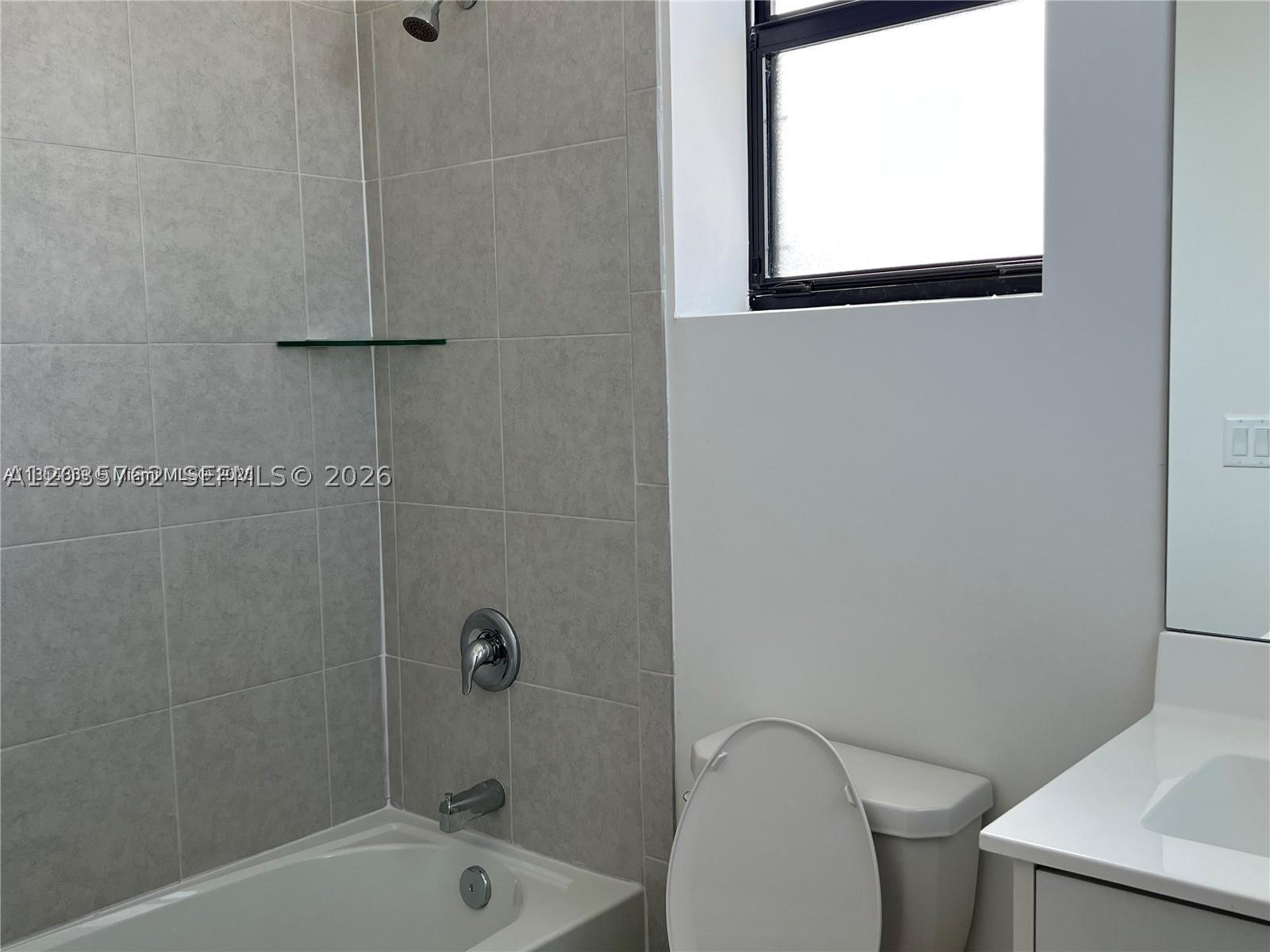 PINE VISTA - Residential Lease