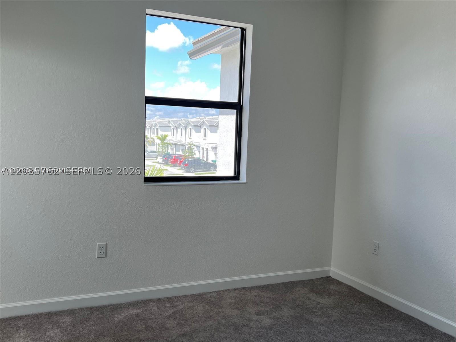 PINE VISTA - Residential Lease