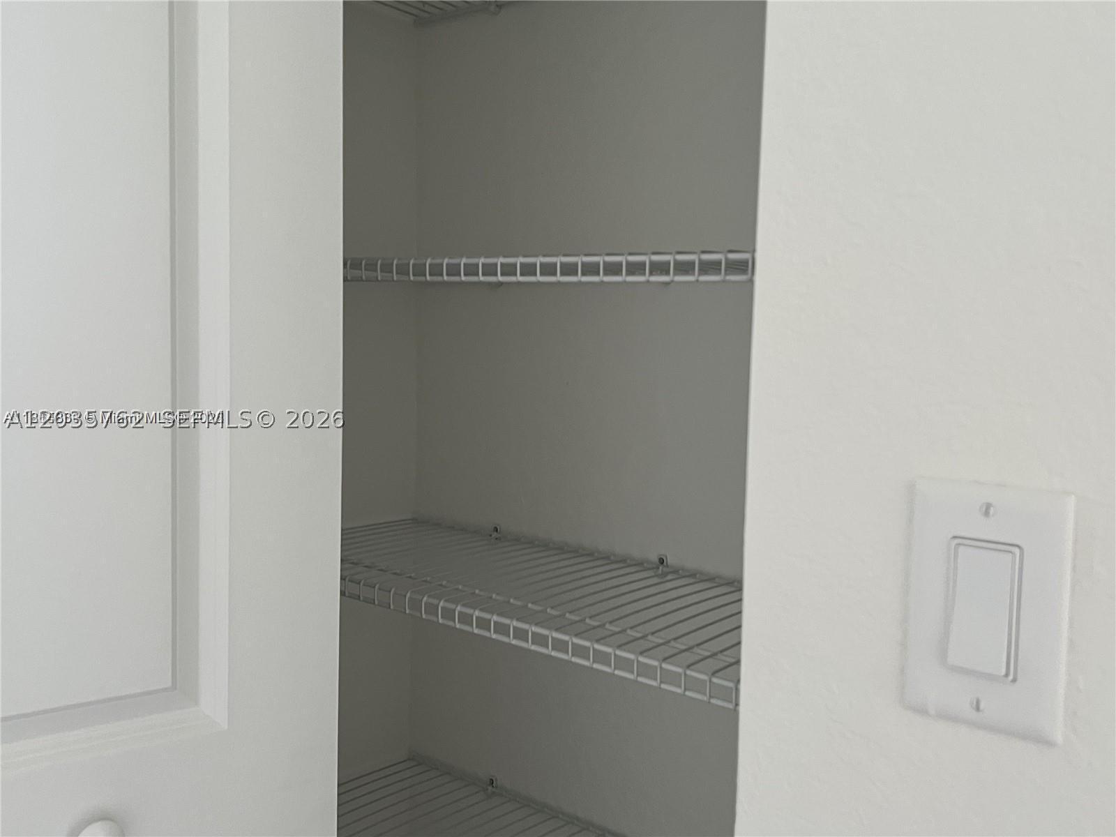 PINE VISTA - Residential Lease