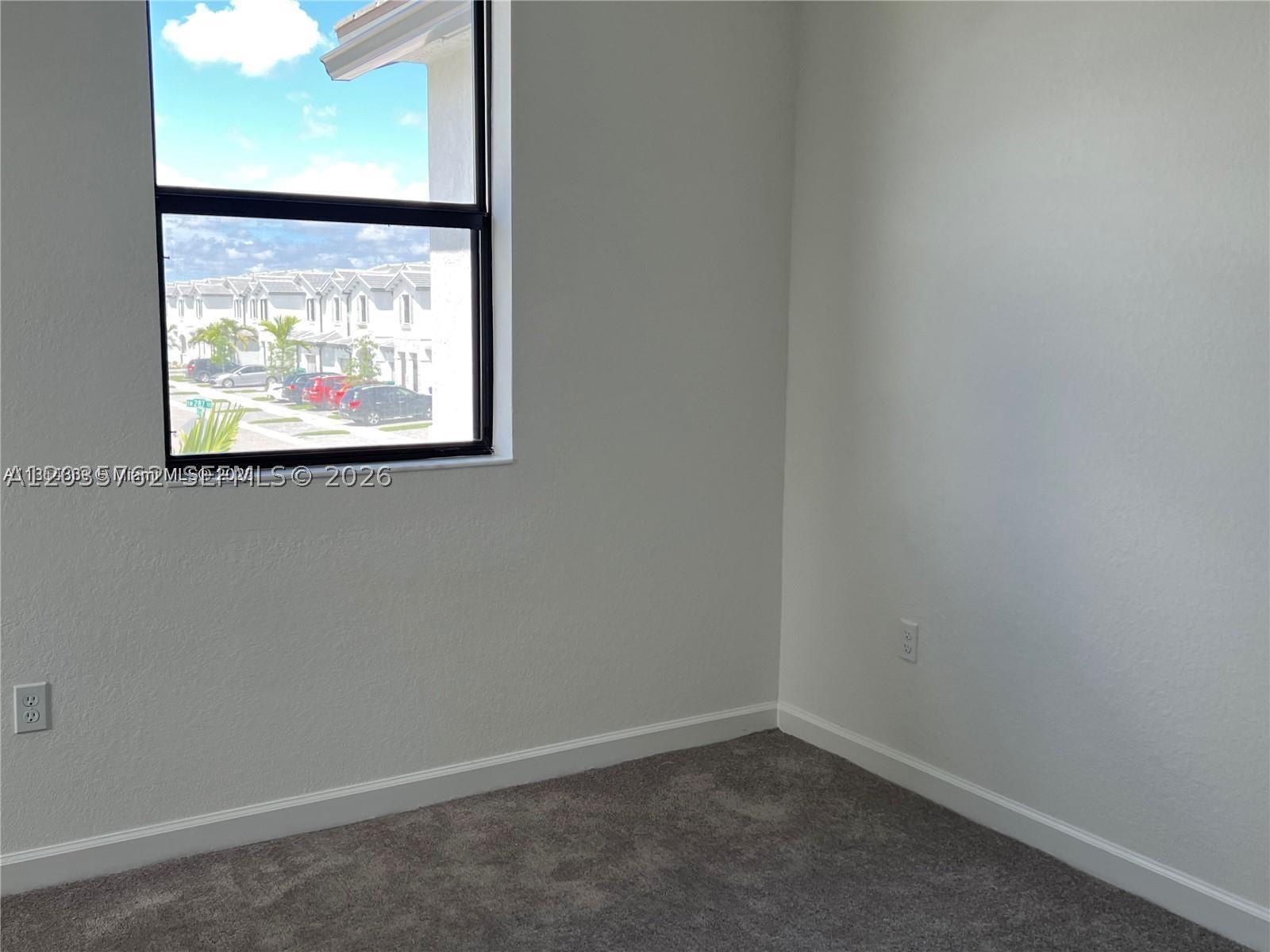 PINE VISTA - Residential Lease