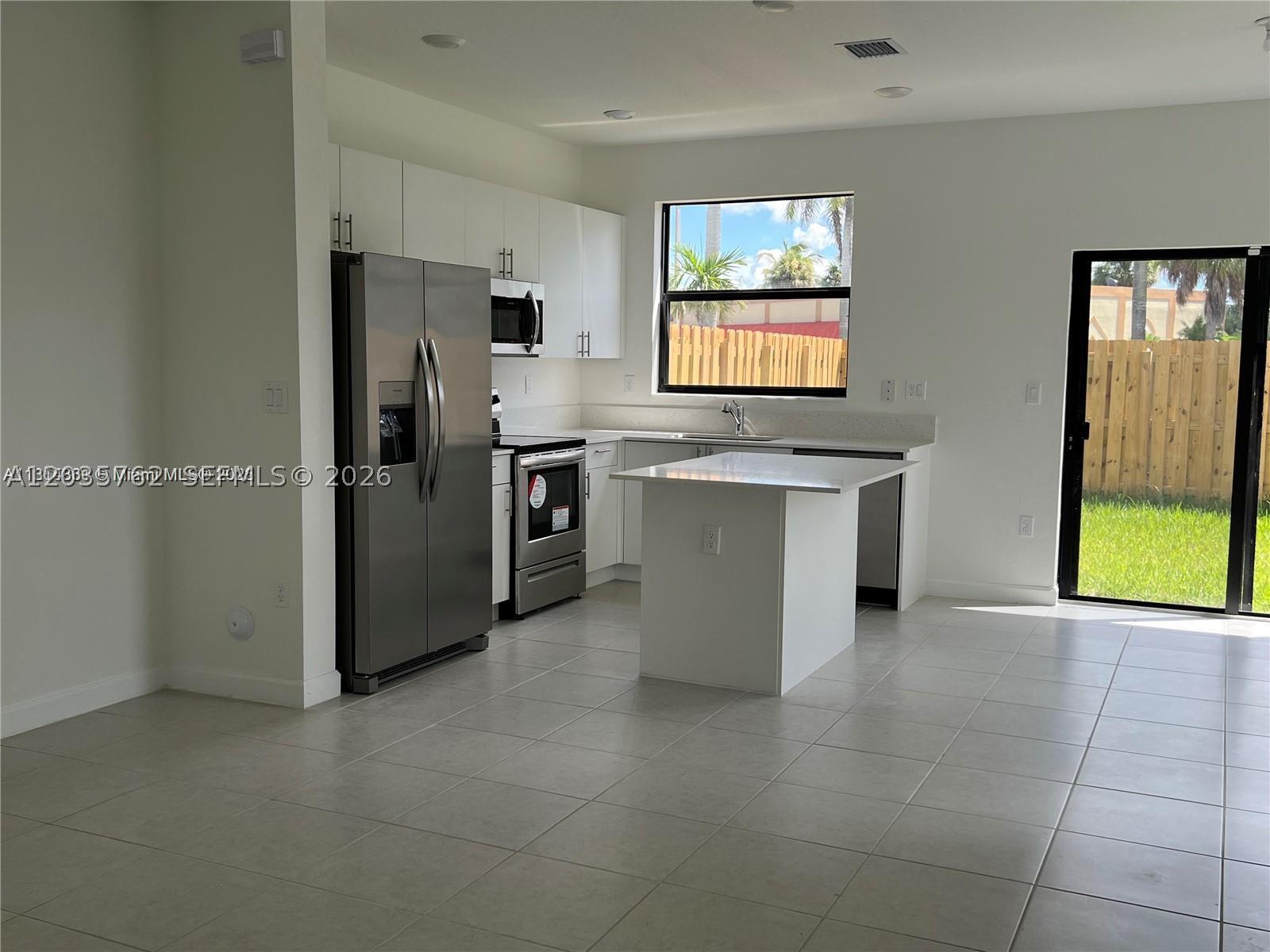 PINE VISTA - Residential Lease
