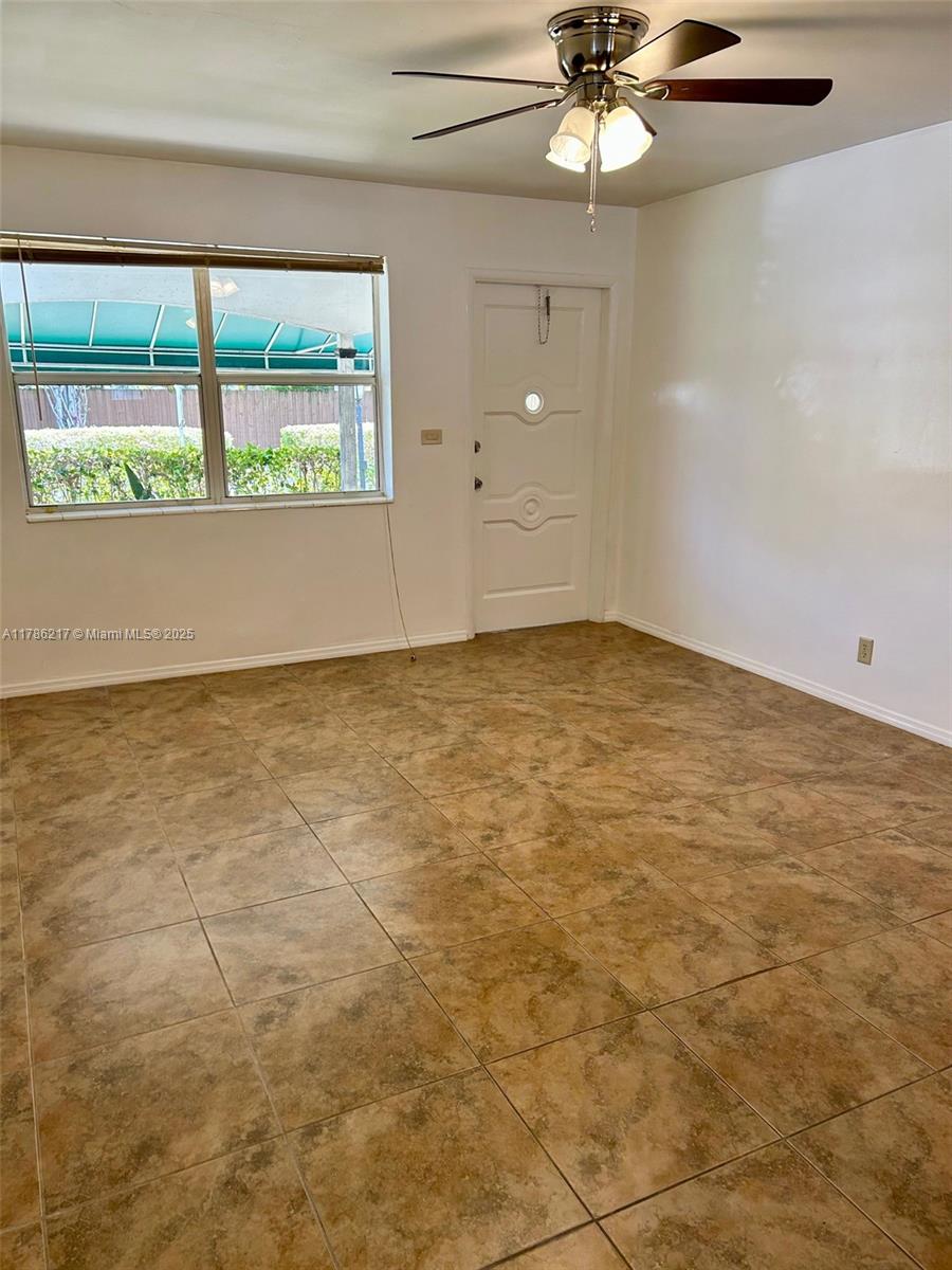 HOLLYWOOD BEACH HEIGHTS S - Residential Lease