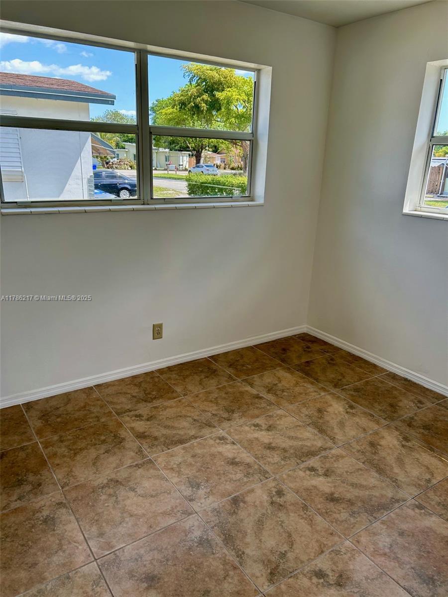 HOLLYWOOD BEACH HEIGHTS S - Residential Lease
