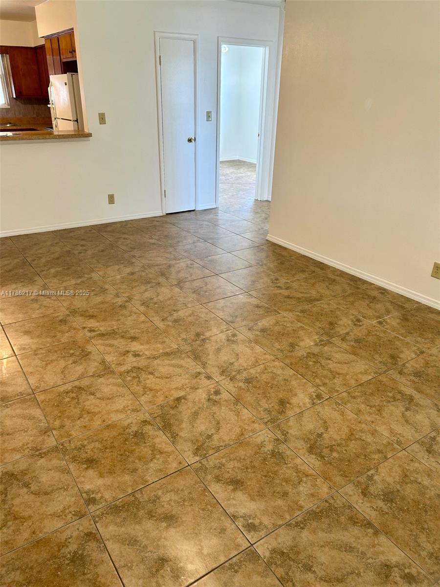 HOLLYWOOD BEACH HEIGHTS S - Residential Lease