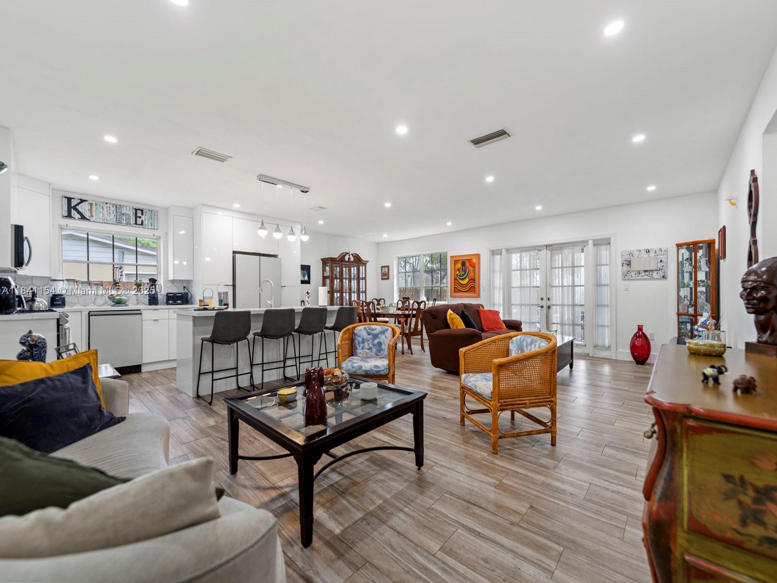 WHISPERING PINES EST SEC - Residential
