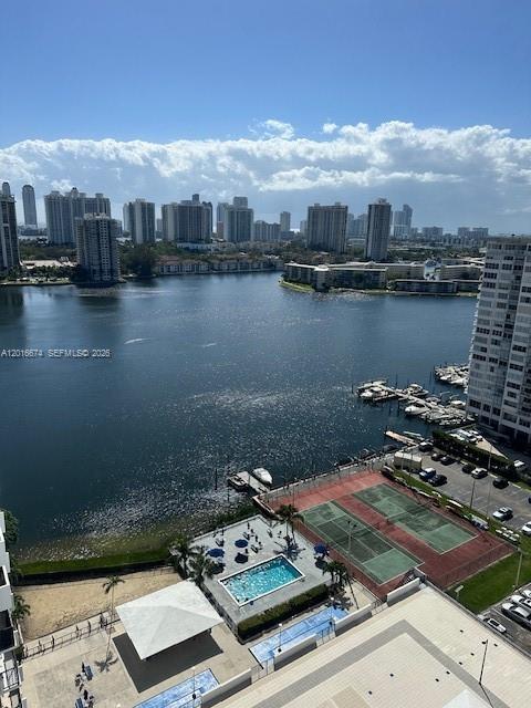COMMODORE PLAZA CONDO - Residential