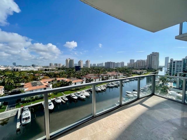 UPTOWN MARINA LOFTS CONDO - Residential Lease