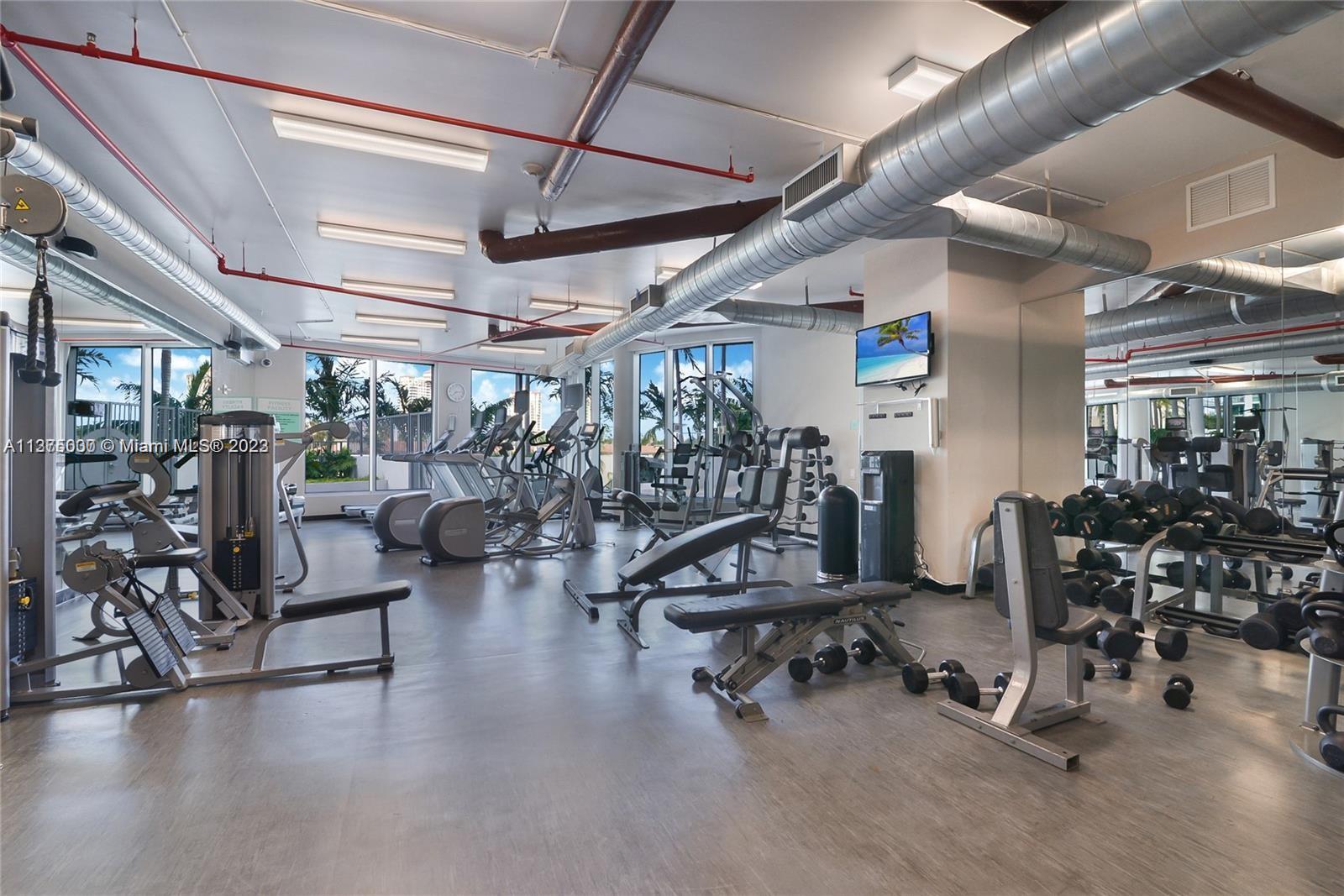 UPTOWN MARINA LOFTS CONDO - Residential Lease
