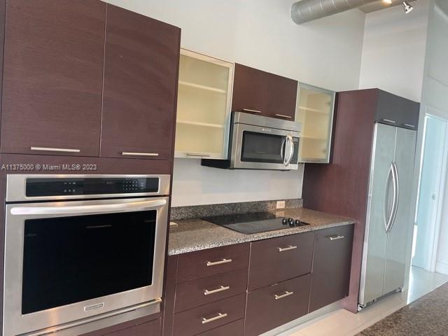 UPTOWN MARINA LOFTS CONDO - Residential Lease
