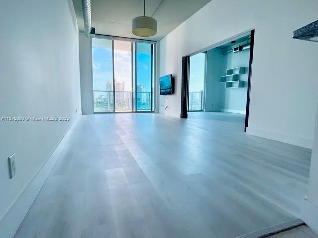 UPTOWN MARINA LOFTS CONDO - Residential Lease