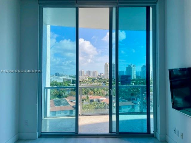 UPTOWN MARINA LOFTS CONDO - Residential Lease