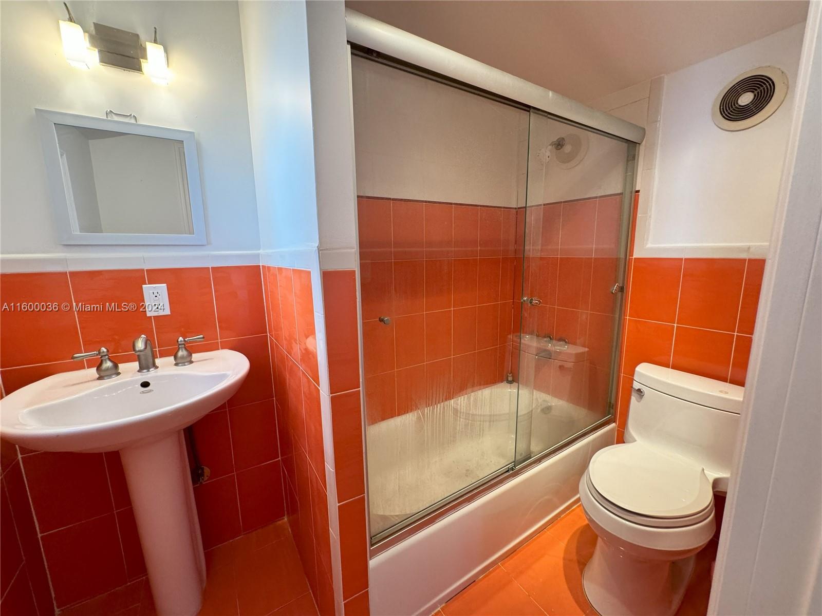 BISCAYNE SHORES CORR PLAT - Residential Lease