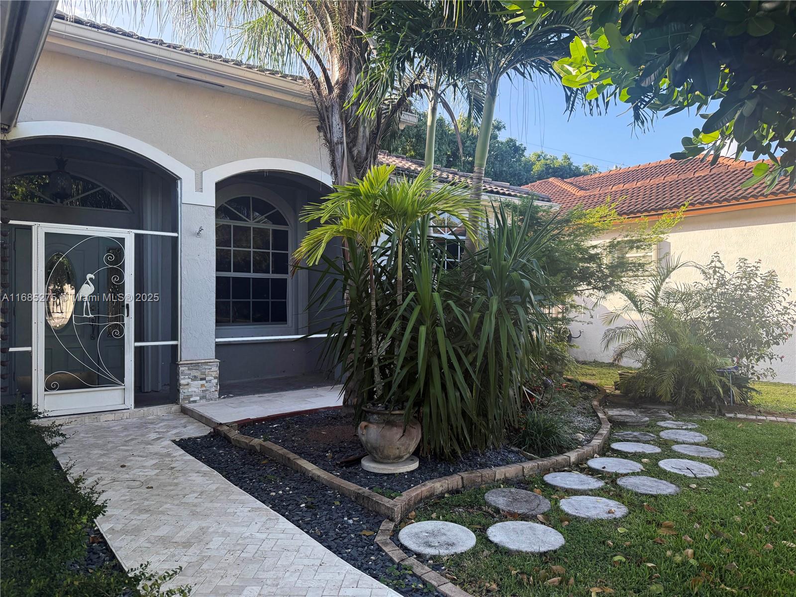 DUNWOODIE AT KEYS GATE - Residential Lease