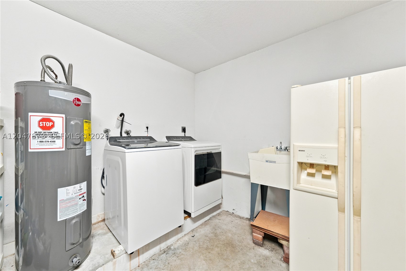KAYLA S PLACE - Residential