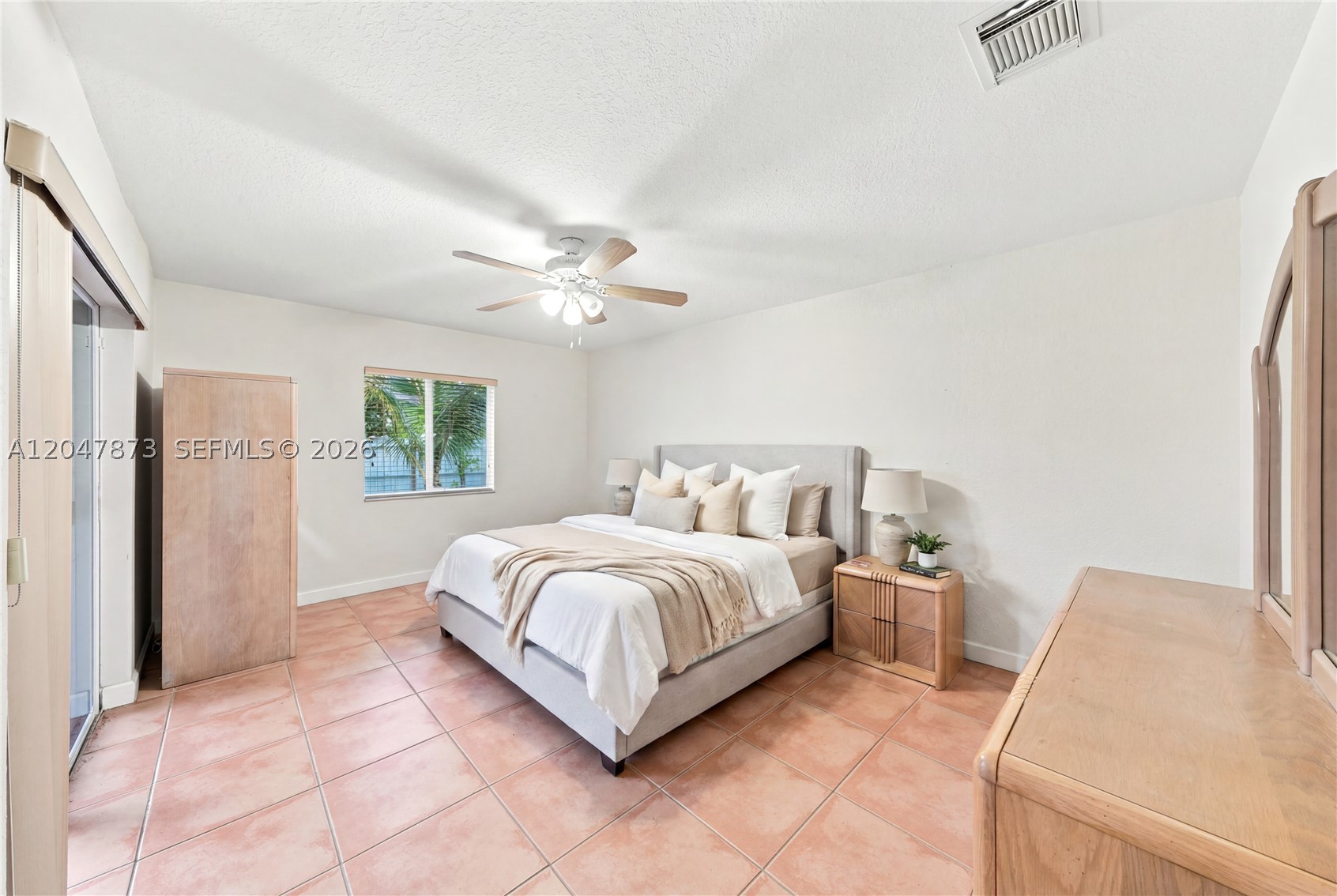 KAYLA S PLACE - Residential