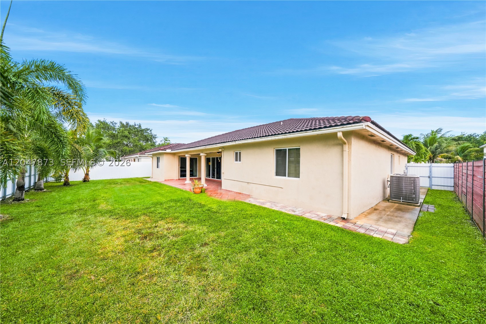 KAYLA S PLACE - Residential