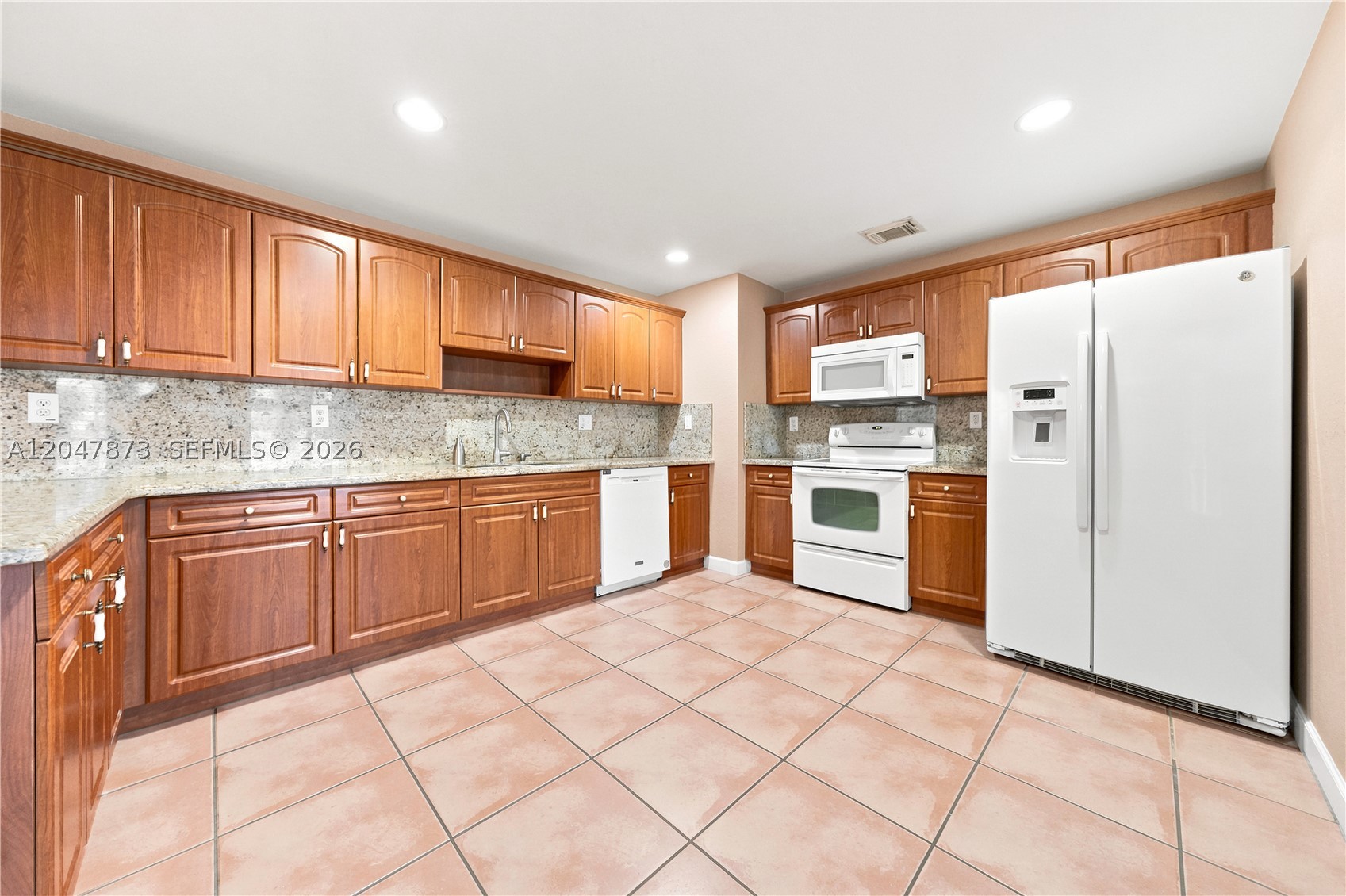 KAYLA S PLACE - Residential