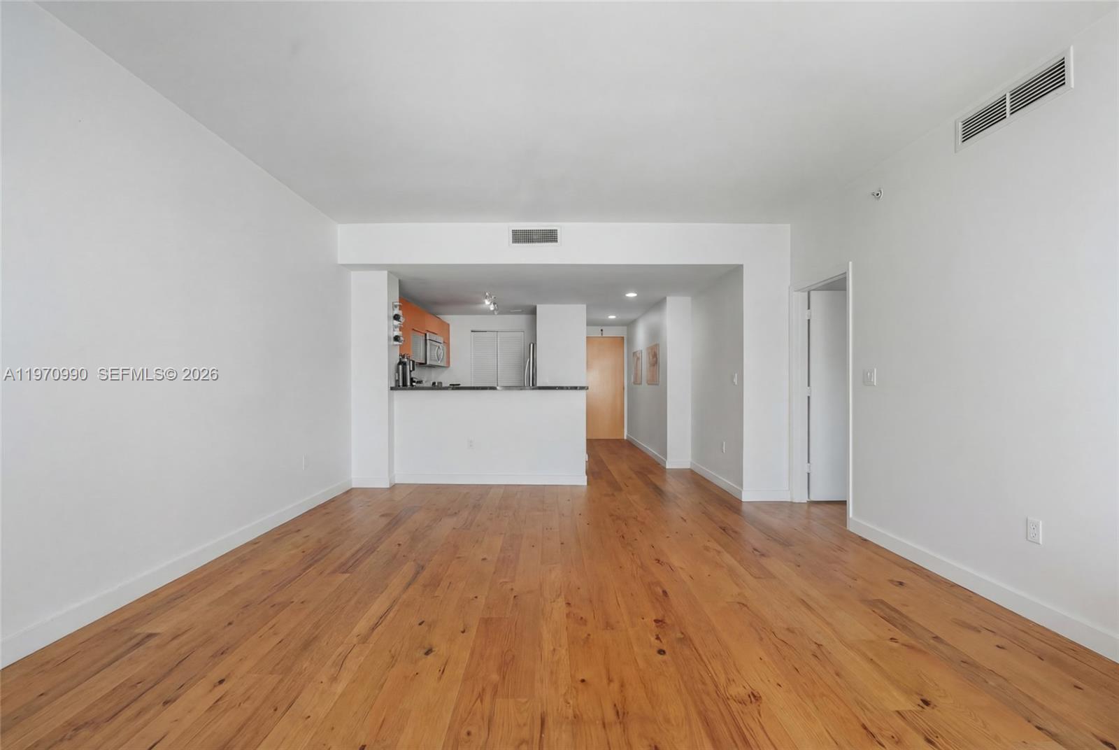 VIZCAYNE SOUTH CONDO - Residential