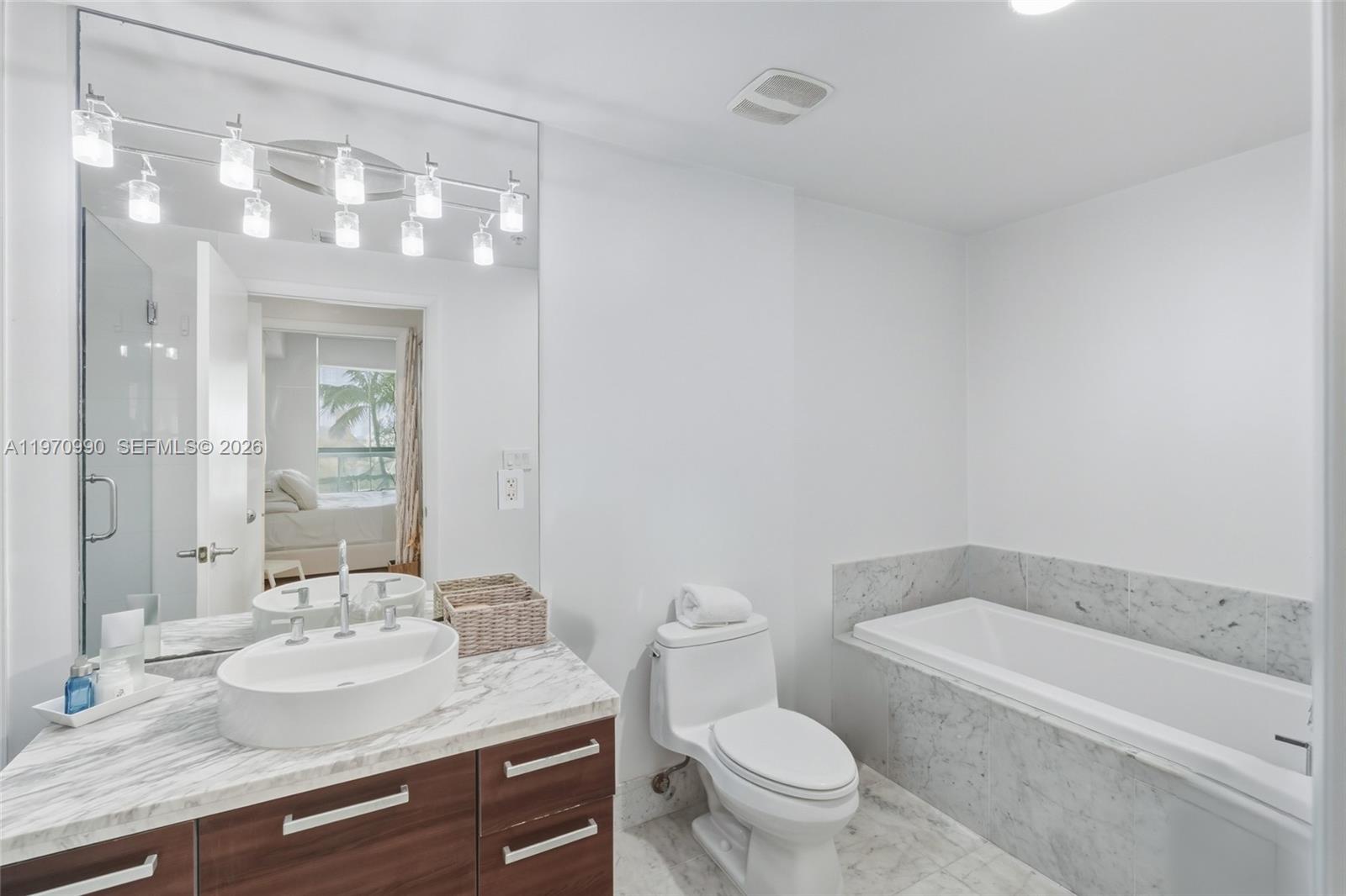 VIZCAYNE SOUTH CONDO - Residential