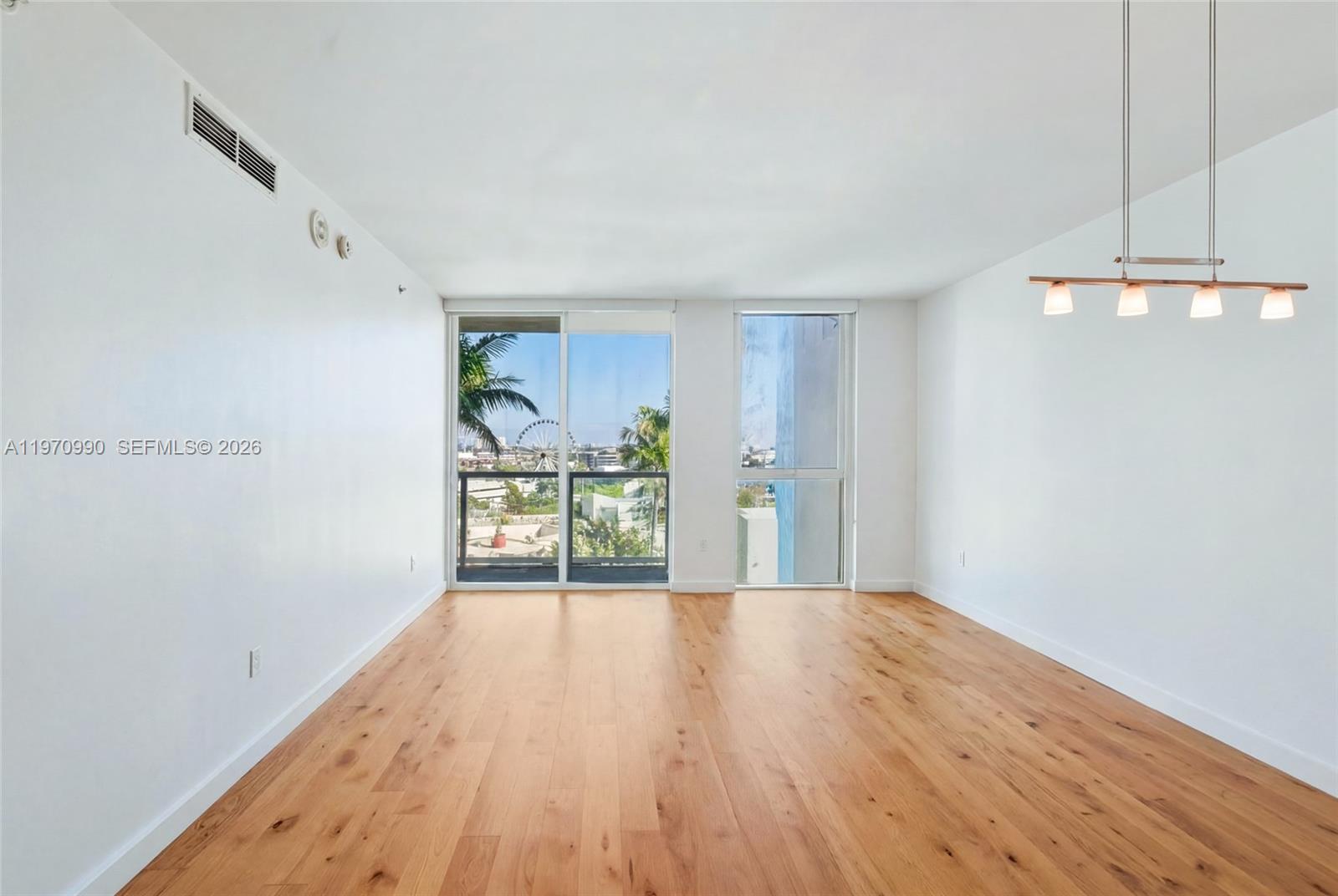 VIZCAYNE SOUTH CONDO - Residential