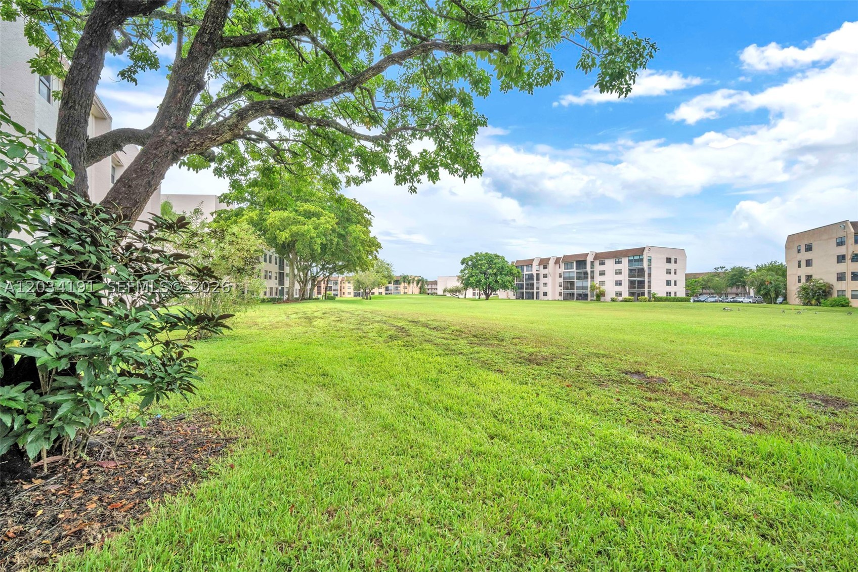 SUNRISE LAKES 166 CONDO - Residential