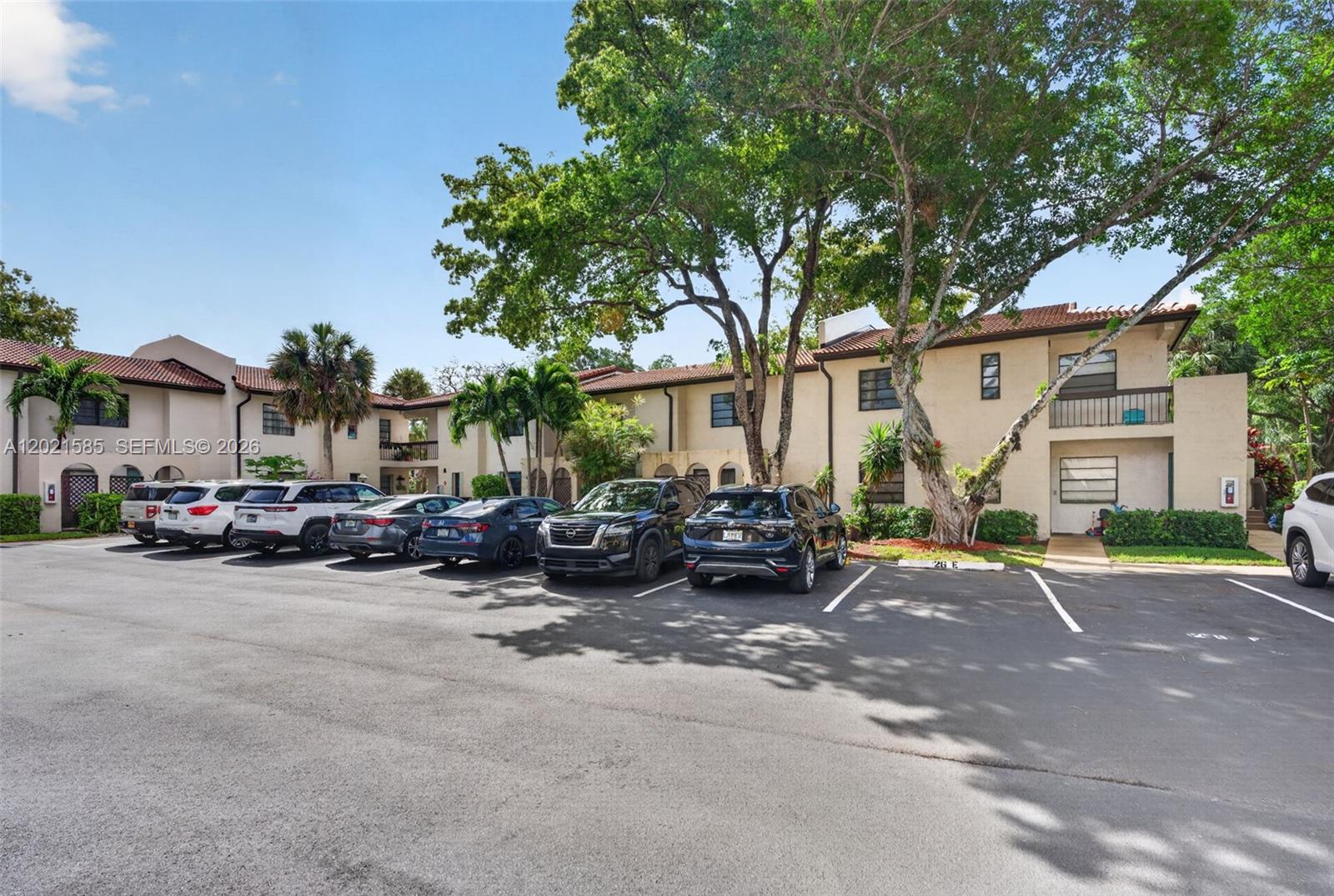 HORIZONS OF BOCA LAGO CON - Residential