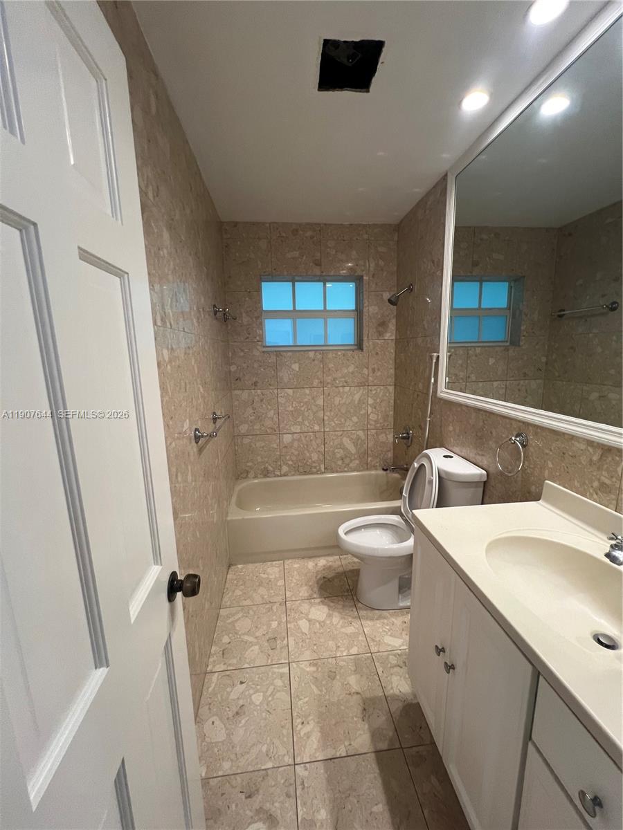 CORAL BAY SEC A AMD PL - Residential Lease