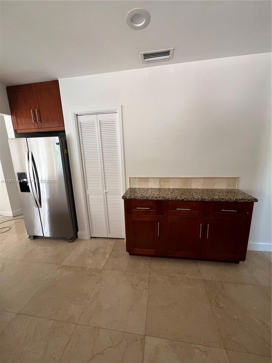 CORAL BAY SEC A AMD PL - Residential Lease