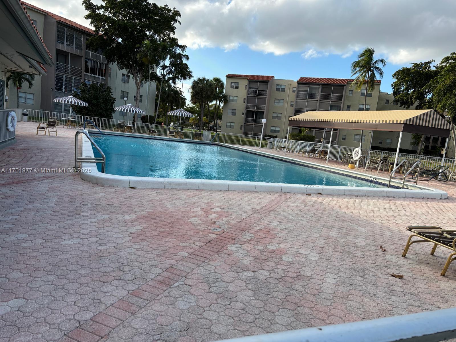 COURTYARDS OF BROWARD CON - Residential