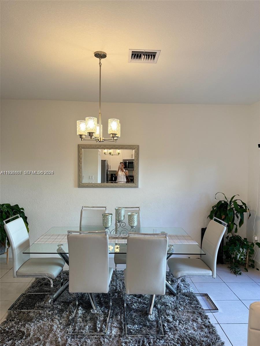 VIA VENTURA NEIGHBORHOOD - Residential