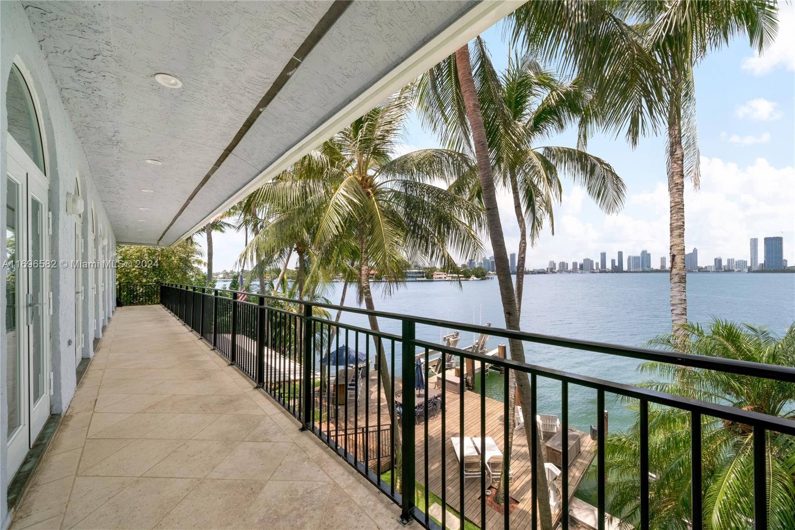 DI LIDO ISLAND - Residential