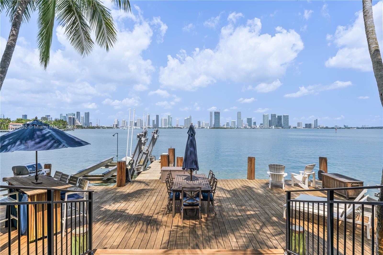 DI LIDO ISLAND - Residential