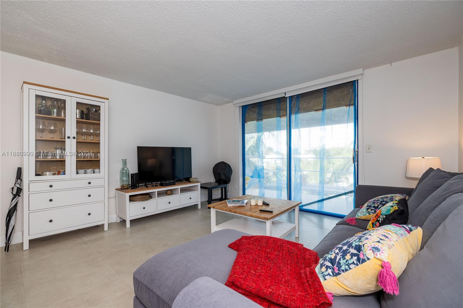 EDEN ISLES CONDO PART 1 - Residential Lease