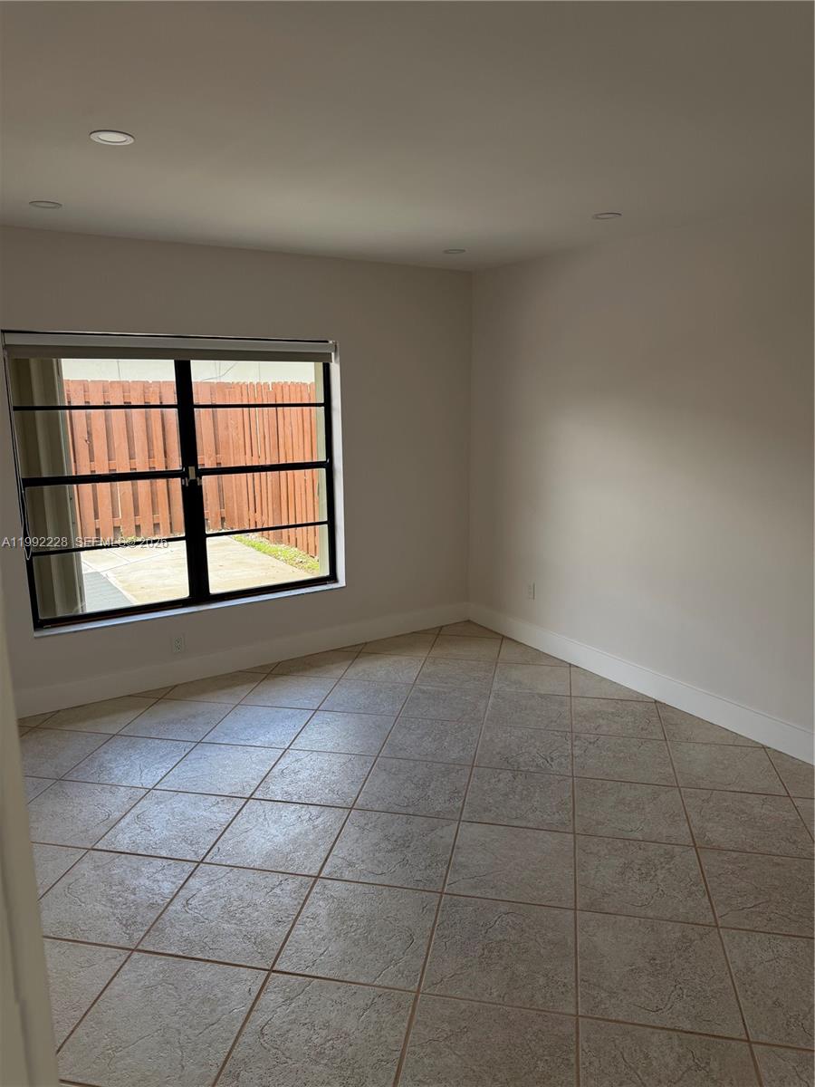 EAST WIND LAKE VILLAGE - Residential Lease