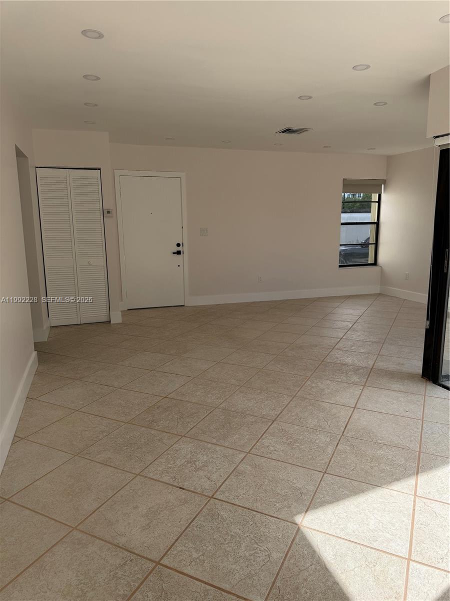 EAST WIND LAKE VILLAGE - Residential Lease