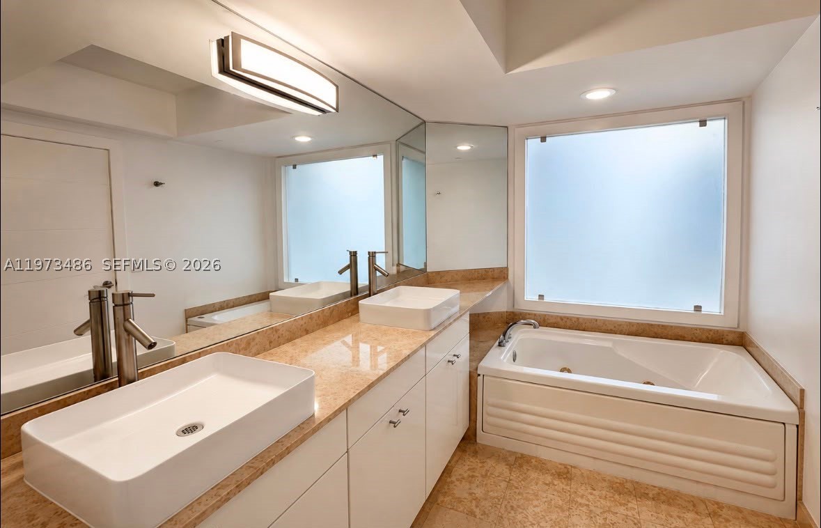 GREEN DIAMOND CONDO - Residential