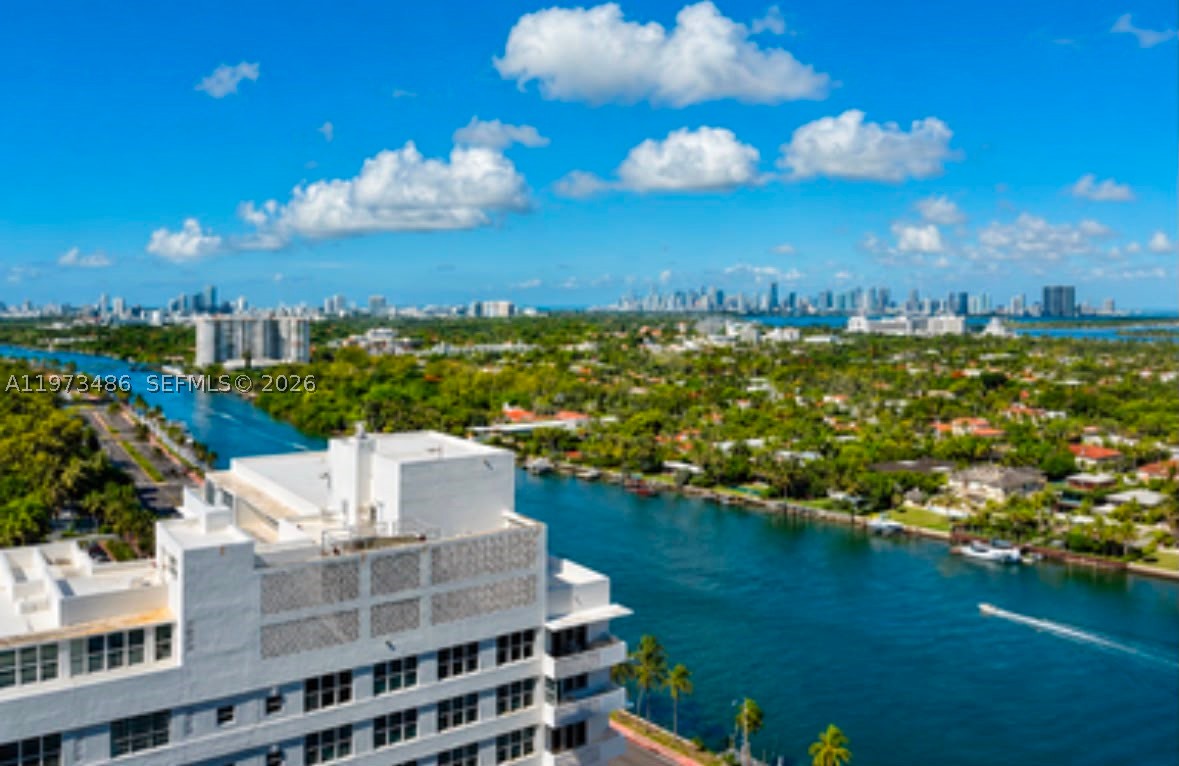 GREEN DIAMOND CONDO - Residential